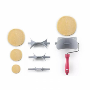 Decupator manual pentru aluat n cercuri, inox si lemn, Ibili. Rola decupare aluat in cercuri, rola taiere aluat in cercuri pentru ravioli, paste, biscuiti