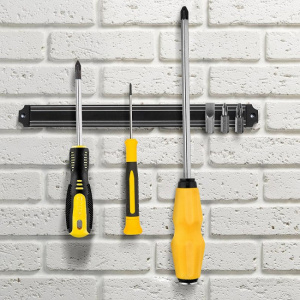 Suport magnetic de perete pentru cutite 38 cm-Quttin, suport magnetic cutite, suport magnetic scule, bara magnetica de perete depozitare cutite, Suport magnetic pentru cutite Quttin 38 cm, Negru,Suport magnetic pentru cutite, Suport cu magnet pentru cutit