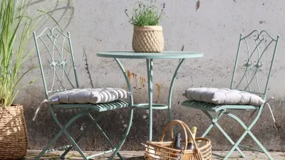 Transformă-ți terasa sau grădina cu un set bistro franțuzesc de la CountryHome.ro