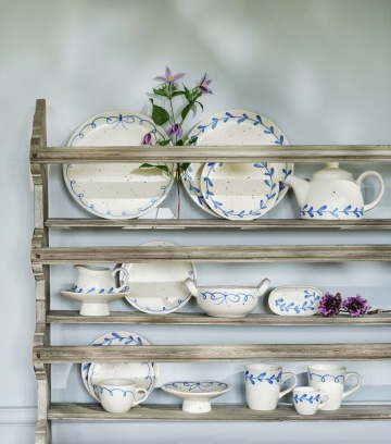 Bol decorativ vintage din ceramică, alb cu detalii albastre „Viola Bow” - Img 2