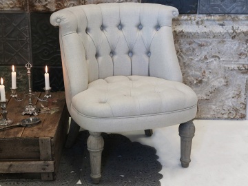 Fotoliu clasic francez din stofa alb cu picioare din lemn de stejar, „Bridgerton” - Img 5