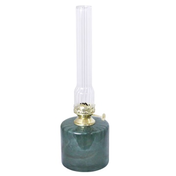 Lampă cu petrol din sticlă reciclată cu model în relief, verde, arzător din alamă, mare, Ø 10 x H 30 cm, „Elvira"