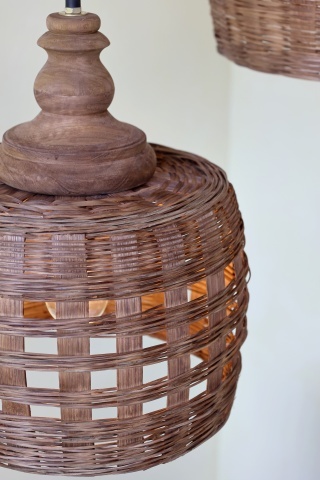 Lustra împletita manual din rattan si rachita, D31 cm - Img 4