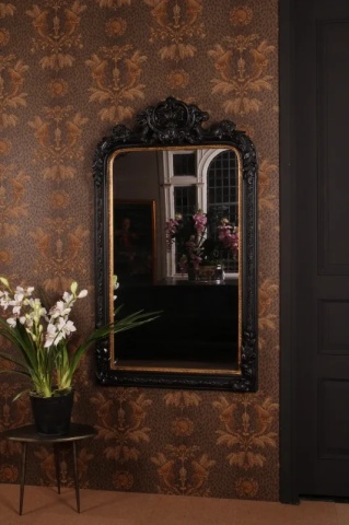 Oglindă de perete din lemn și piele ecologică, negru, cu ramă sculptată, colțuri rotunjite și ornament baroc cu volute, 158 x 90 x 4 cm, „Duchesse” - Img 2