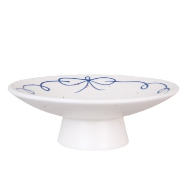 Platou pe picior decorativ vintage din ceramică, alb cu detalii albastre „Viola Bow”