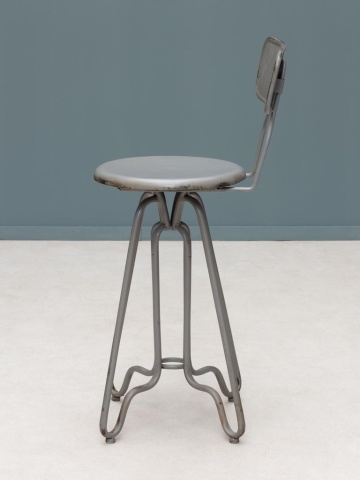 Scaun de bar cu spătar pentru insulă, în stil industrial, din metal, gri, picioare curbate, finisaj antichizat, 88 x 35 x 41 cm, „Valéry” - Img 5