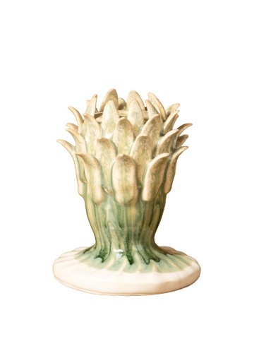 Sfeșnic din ceramică artizanală sculptat în formă de anghinare, natur-verde, finisaj patinat, 14,5×11 cm, „Nuance"