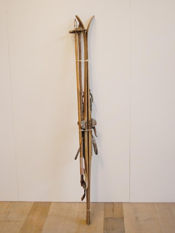 Skiuri decorative, din lemn de pin - Img 2