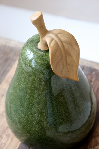 Decorațiune din ceramică în formă de pară verde închis, H28 cm, Ø17,5 cm - Img 3