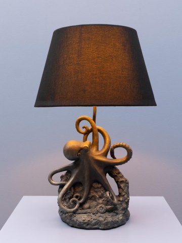 Lampă de masă din bumbac negru, cu structură din rășină gri în formă de caracatiță, finisaj patinat, 56×35,5 cm, „Vernum" - Img 3