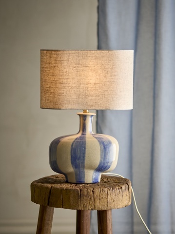 Lampă de masă din ceramică artizanală, multicolor, pictată manual cu dungi verticale și abajur din in, 33x19x46 cm, „Alida" - Img 7
