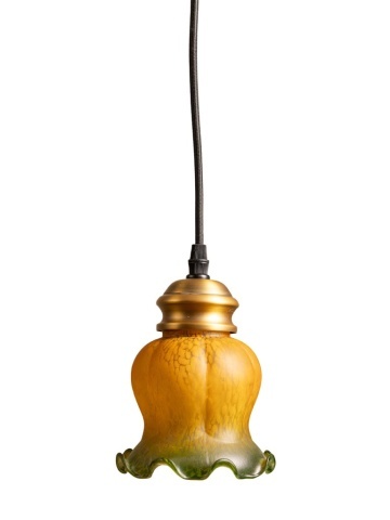 Lustră din sticlă texturată camel și verde cu structură din alamă antichizată, formă florală cu margini ondulate, 15,5 × 13 cm, „Arabella"