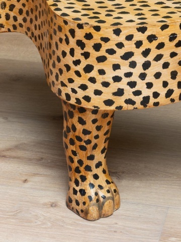 Măsuță de cafea din lemn de mango, sculptată și pictată manual în formă de panteră, maro, finisaj lucios, 120.5×60×45 cm, „Panthera" - Img 8