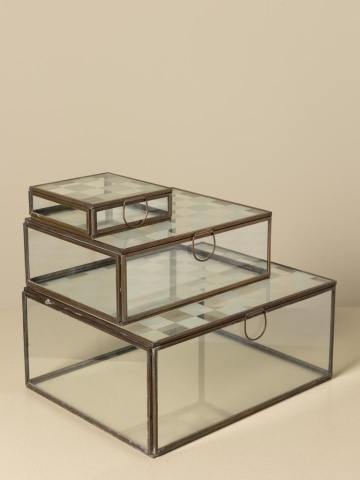 Set 3 cutii decorative din sticlă transparentă și metal auriu, cu capac cu balama și model în carouri, finisaj antichizat, 11 x 25 x 20 cm, „Damier” - Img 11