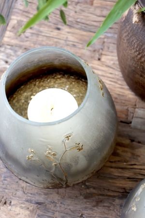 Suport pentru lumânare din sticlă cu decor din flori uscate, culoare antique mocca, H15 cm, Ø14 cm - Img 4
