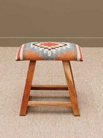 Taburet kilim din iută, lână și lemn de mango, multicolor, cu medalion central și picioare înclinate, 45 x 45 x 35 cm, „Autumn Killim” - Img 3