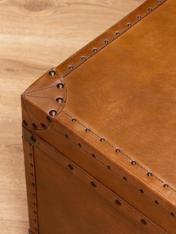 Cufăr decorativ din piele, lemn și alamă, maro, cu nituri decorative, finisaj patinat, 41,5×61,5×61,5 cm, „Studs" - Img 4