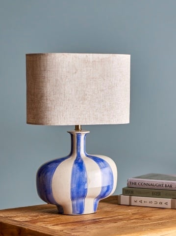 Lampă de masă din ceramică artizanală, multicolor, pictată manual cu dungi verticale și abajur din in, 33x19x46 cm, „Alida" - Img 4