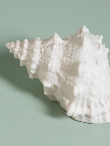 Lampa de masa in forma de melc , din rășină si pulbere de piatra, "Shell" - Img 3