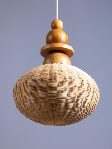 Lustră din ratan împletit natur cu structură din lemn de acacia și elemente sferice decorative, 52 × 40 cm, „Rotinelle" - Img 4