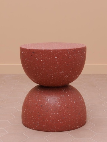 Măsuță laterală de exterior rotundă, roșu, din două semisfere, cu granulație albă și neagră, 45 x 40 cm, „Magma” - Img 4
