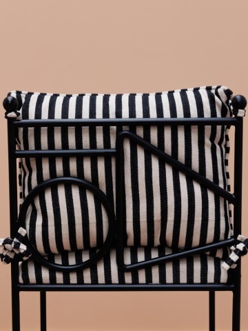 Scaun de bar cu spătar din metal și bumbac, negru, cu design geometric și perne în dungi, 110 x 47 x 47 cm, „Springs” - Img 7