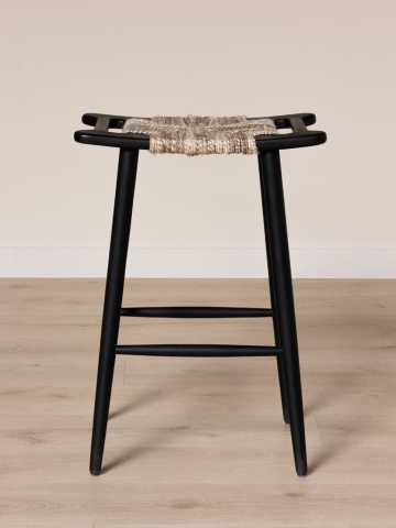 Scaun de bar înalt din lemn de acacia și lână, negru, cu șezut împletit și picioare evazate, 77 x 54,5 x 39,5 cm, „Ovira” - Img 6