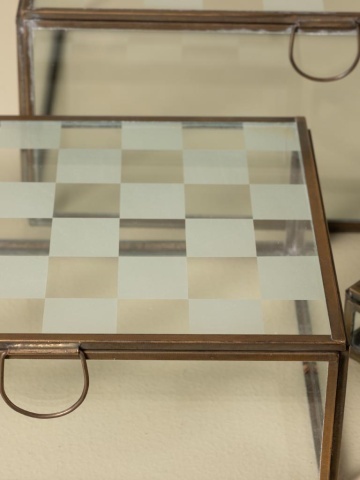 Set 3 cutii decorative din sticlă transparentă și metal auriu, cu capac cu balama și model în carouri, finisaj antichizat, 11 x 25 x 20 cm, „Damier” - Img 8