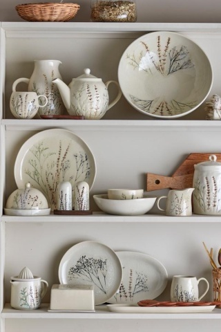 Set mic dejun din ceramică, natur, cu ilustrații botanice pictate manual, 12 piese, „Bea" - Img 2