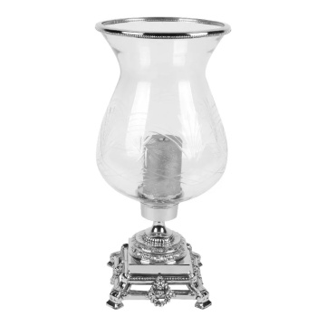 Suport lumânare din alamă lucrată manual și sticlă, argintiu, cu clopot gravat în formă de lalea și bază pătrată pe patru picioare sculptate, 50 x 24 cm, „Samira”