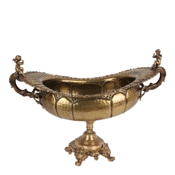 Bol de servire oval din alamă lucrată manual, auriu, pe picior, cu mânere cu îngeri, centru de masă monumental, finisaj periat, 52 x 75 x 41 cm, „Séraphin”