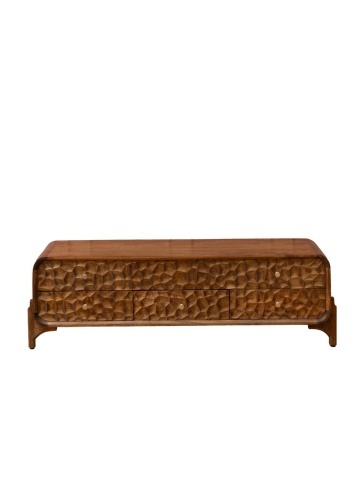 Comodă TV din lemn de mango cu 1 ușă și 3 sertare , natur, cu decor sculptat în relief și mânere din alamă, 150x32,5x160,5 cm, „Atlas"
