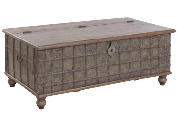 Cufăr vintage din lemn reciclat și metal, natur, cu feronerie în relief și picioare rotunde, finisaj patinat, 52 x 127 x 66 cm, „Lamanon” - Img 2