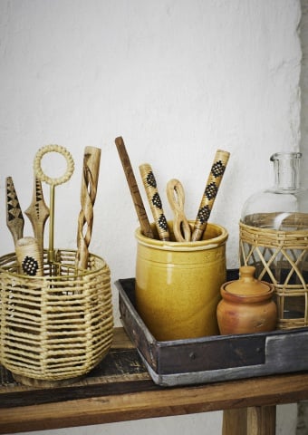 Set 2 linguri pentru salată din lemn de mango sculptat manual și bambus, L26 cm, „Bamboo Salad Set Black" - Img 5