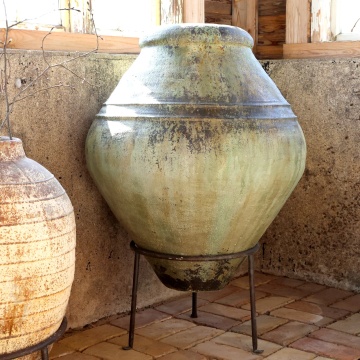 Vas decorativ pe suport din metal, verde, H 103.5 cm, aspect antichizat - Img 2
