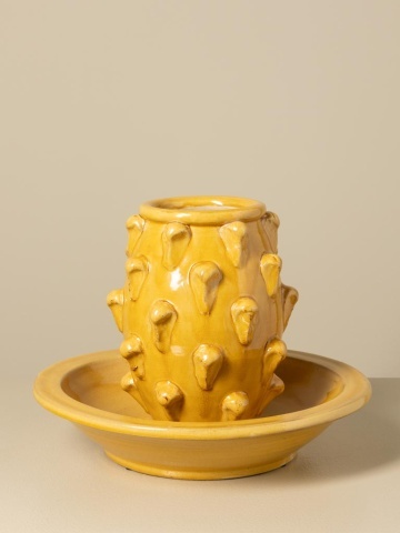 Vază din ceramică galbenă cu farfurie, set 2 piese, cu detalii sculptate în relief, 24 x 30 cm, „Soleil” - Img 3