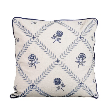 Față de pernă brodată din bumbac organic 45x45 cm albastru, „Lovisa"