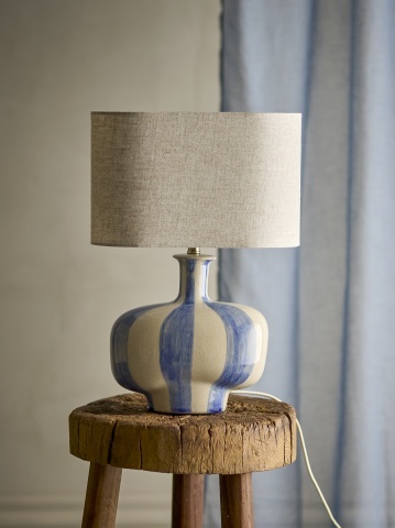 Lampă de masă din ceramică artizanală, multicolor, pictată manual cu dungi verticale și abajur din in, 33x19x46 cm, „Alida" - Img 8
