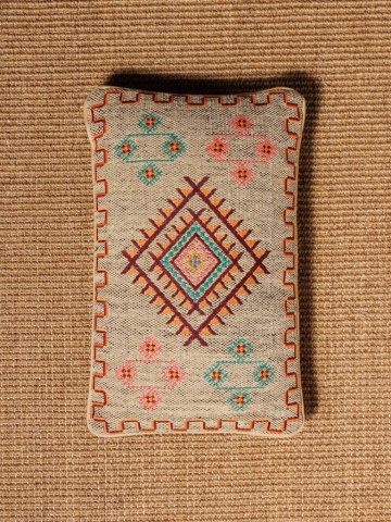 Pernă brodata Harmony, din bumbac, 30x50 cm - Img 3