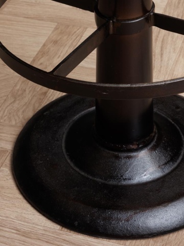 Scaun de bar cu spătar în stil industrial, din piele naturală și metal, maro, cu picior central și inel pentru picioare, 102 x 42 x 48 cm, „Cleveland” - Img 8