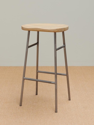 Scaun de bar din lemn de mango și metal, natur, în stil industrial, cu șezut curbat și suport pentru picioare, 76 x 42 x 37 cm, „Hinto” - Img 2