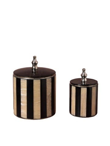 Set 2 cutii decorative din metal și rășină, dungi negre și natur, capac negru cu buton argintiu, finisaj lucios, 20 x 12,5 cm, „Élégance”