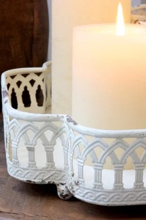 Set 2 tăvi decorative shabby chic cu margine dantelată, finisaj crem antichizat, H6,5/L35/l25,5 cm, „Colette” - Img 6