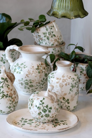 Vază din ceramică albă antichizată, pictată manual, cu decor floral-vegetal, 17,5x11 cm, „Grasse" - Img 3