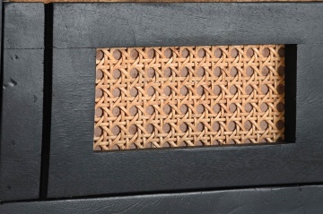 Comodă TV living din lemn de mango, negru, cu 2 uși, 2 sertare, nișă deschisă și inserții din ratan împletit, 60 x 145,5 x 40,5 cm, „Cheverny” - Img 11