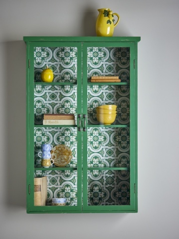 Dulap din lemn masiv verde cu uși vitrate și model floral interior, 81×18×122 cm, „Hazem" - Img 8