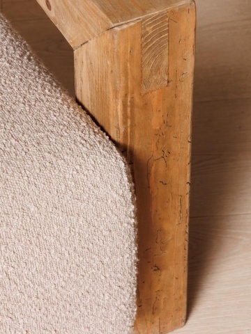Fotoliu bej pentru living, în stil farmhouse, din stofă bouclé, cu brațe din lemn de pin, 81×93×83 cm, „Wooded” - Img 7