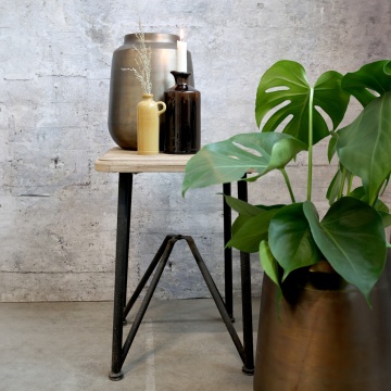 Masuta laterala, din lemn masiv, cu aspect rustic - Img 2