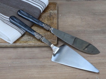 Set 2 tacamuri pentru tort, cutit si spatula, Linas - Img 2