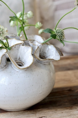 Vază din ceramică crem antichizat, lucrată manual, pentru 12 flori, H15/D21 cm - Img 5